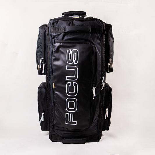 PLAYERS Edition Standup Wheelie Bag - Black