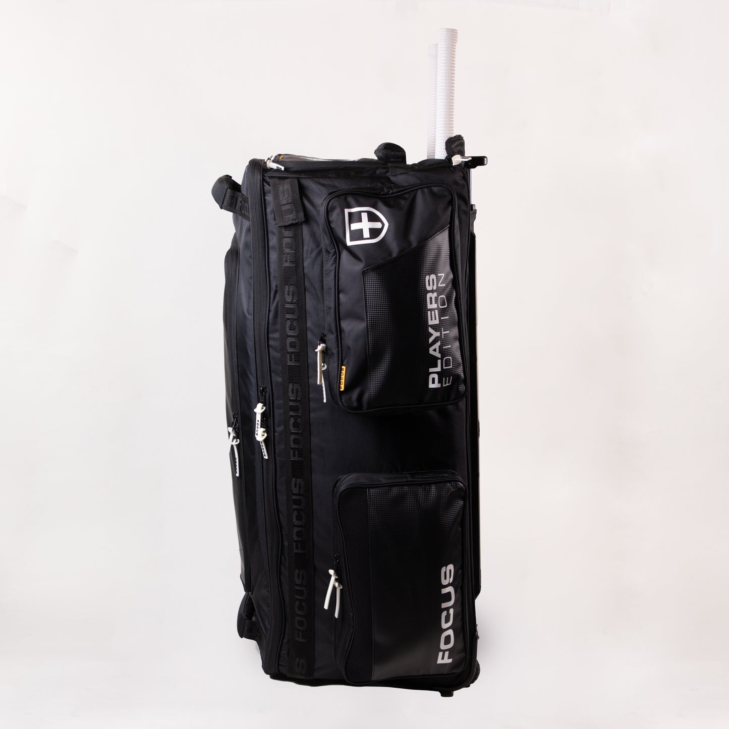 PLAYERS Edition Standup Wheelie Bag - Black