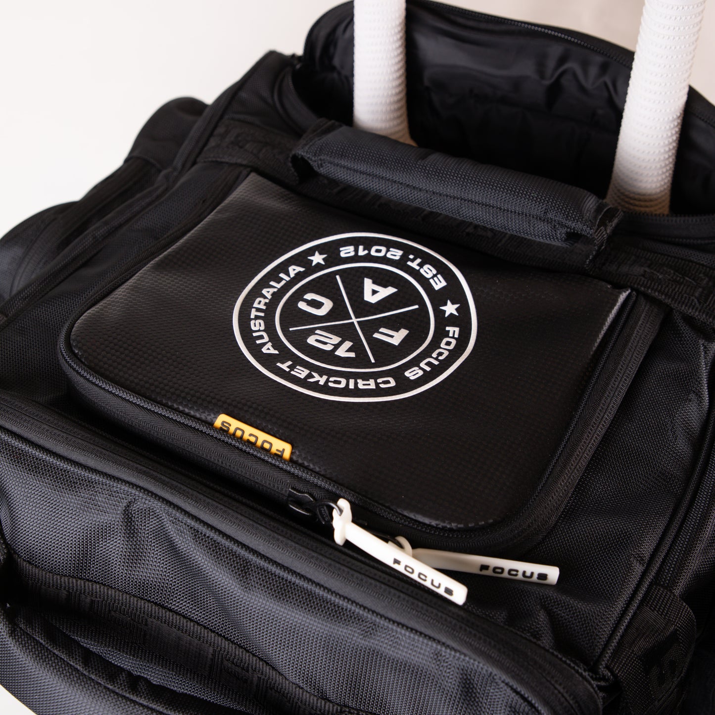 PLAYERS Edition Standup Wheelie Bag - Black